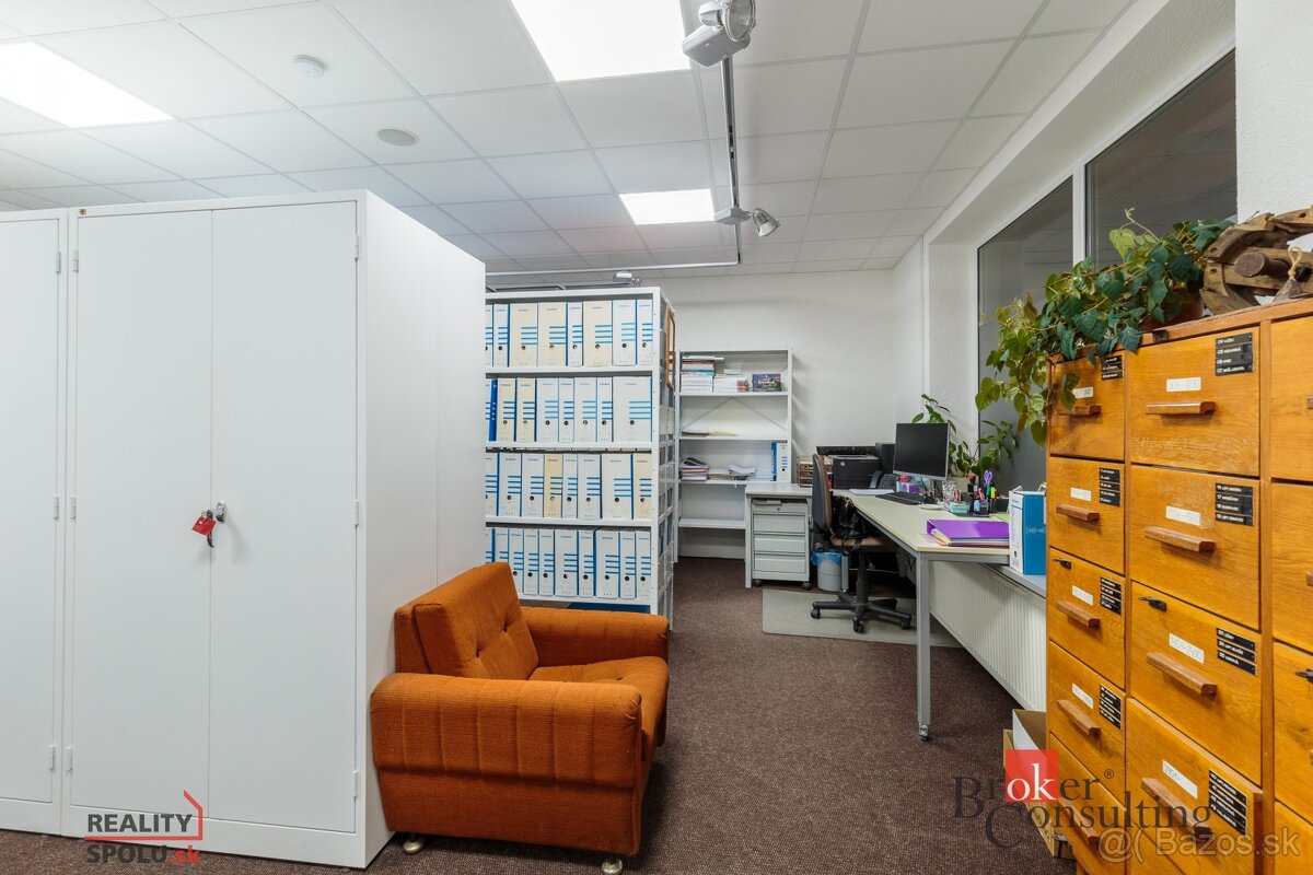 Prenájom komerčných - kancelárskych priestorov - Ružomberok - 10