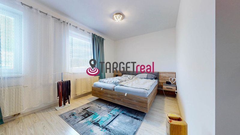 PREDAJ : zariadená 2 izbová slnečná novostavba - 10