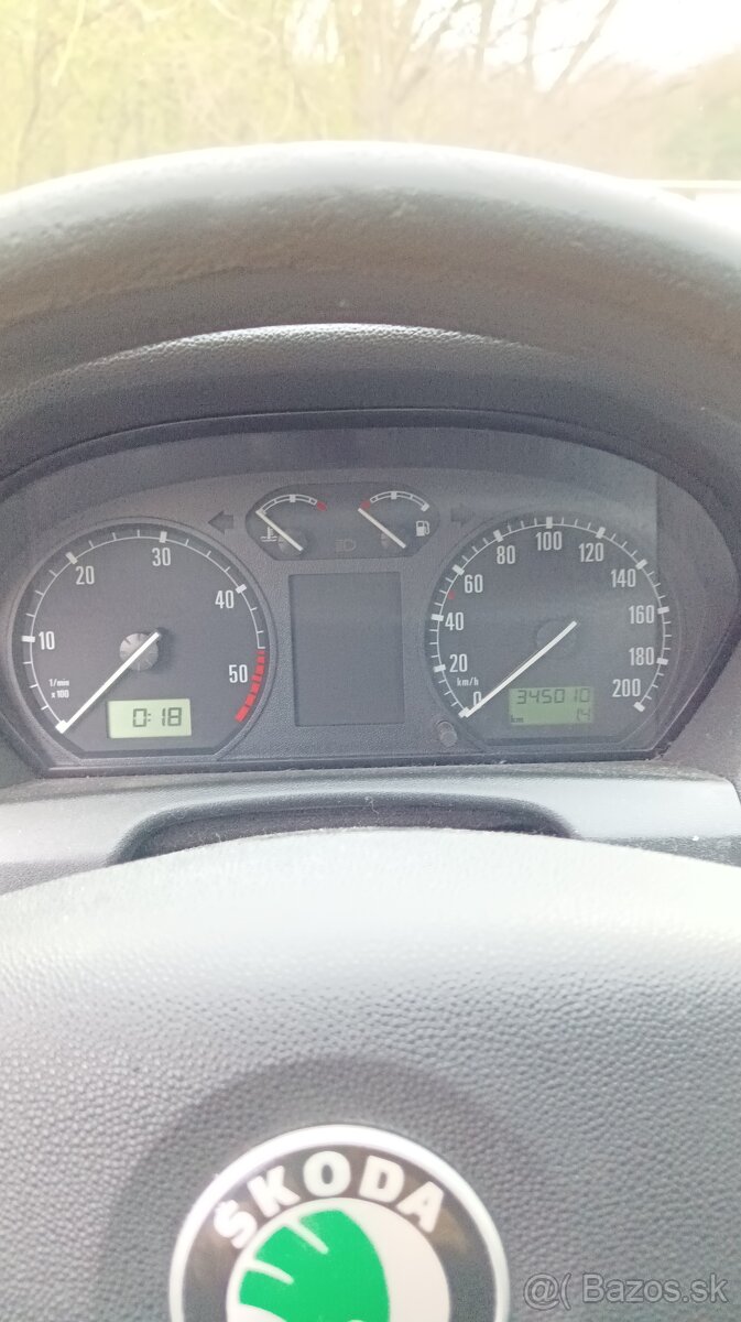 Škoda fábia 1.9 - 10