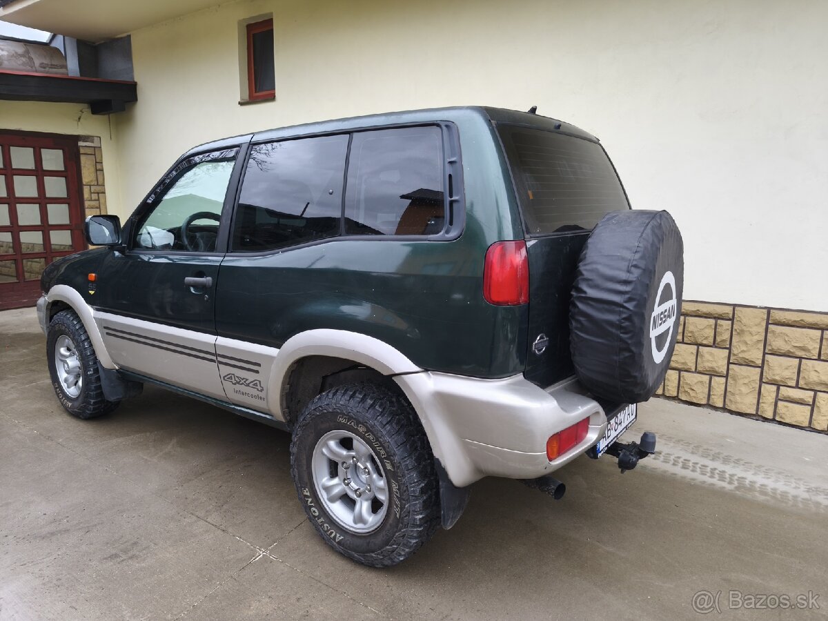 Nissan Terrano II - 10