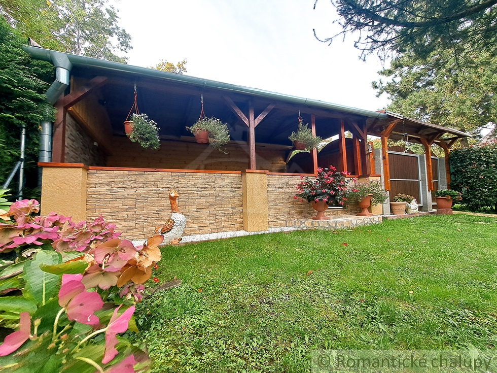 Romantická chata v rekreačnej oblasti v peknom lesnom pros - 10