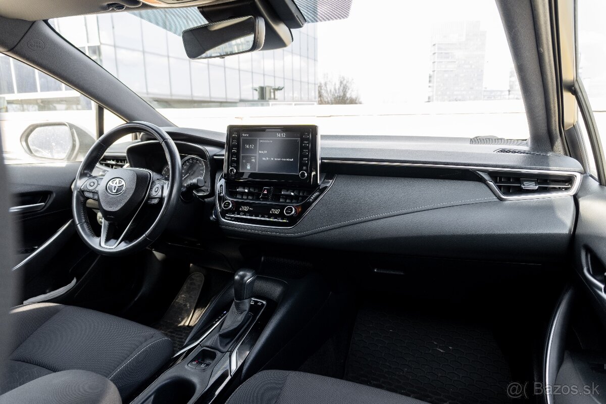 Toyota Corolla Combi 1.8 Hybrid - 10