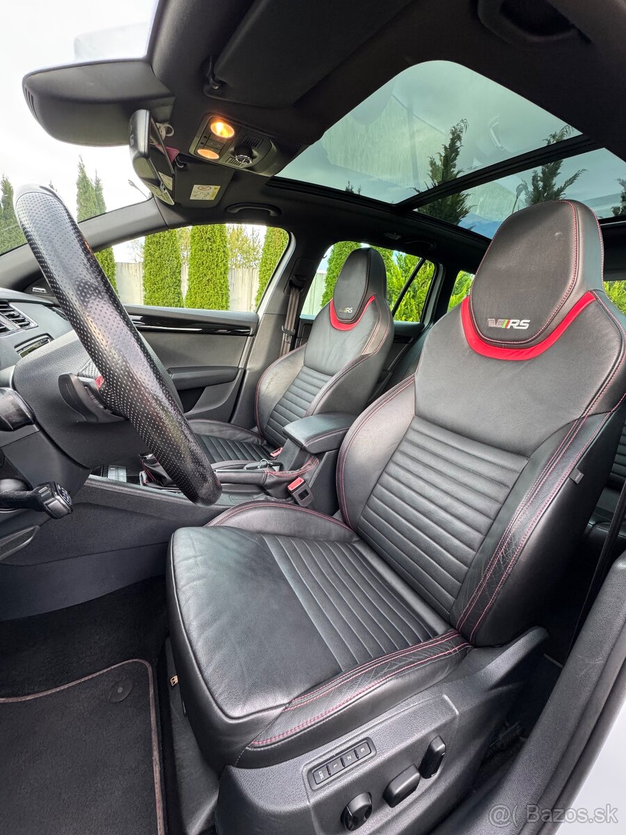 ŠKODA OCTAVIA 3 VRS 2.0 TSI PANORÁMA - 10