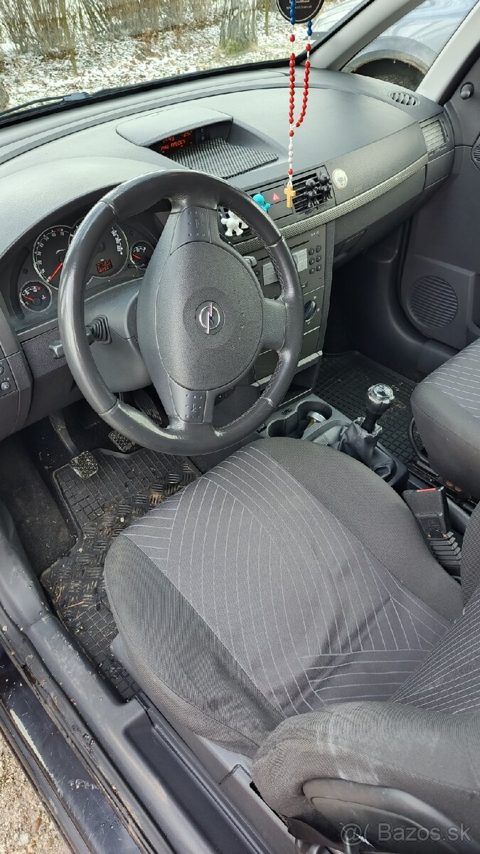 Opel Meriva 1.6 (benzín/LPG) - 10