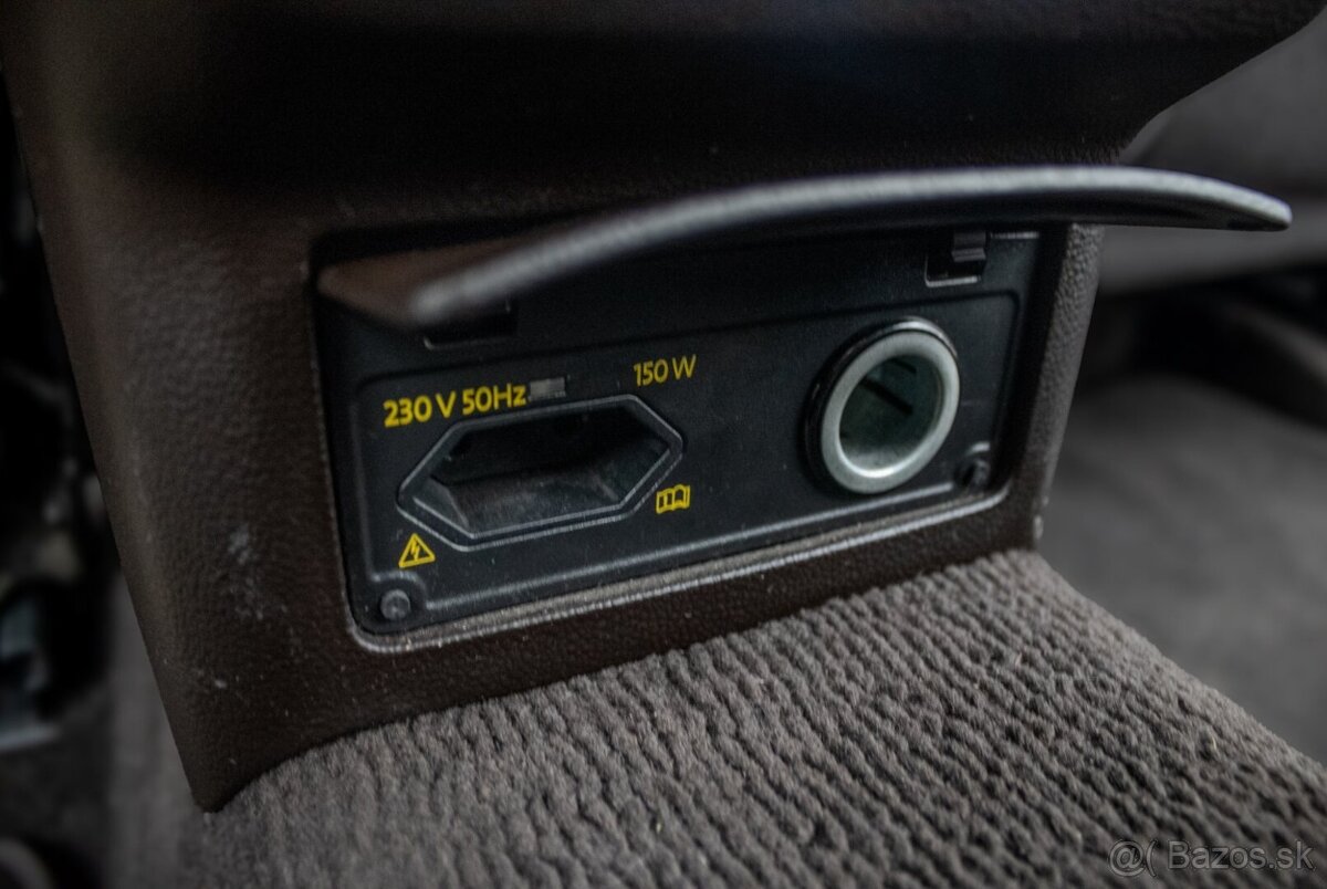 Volkswagen Passat Variant 2.0 TDI BMT Highline DSG - 10