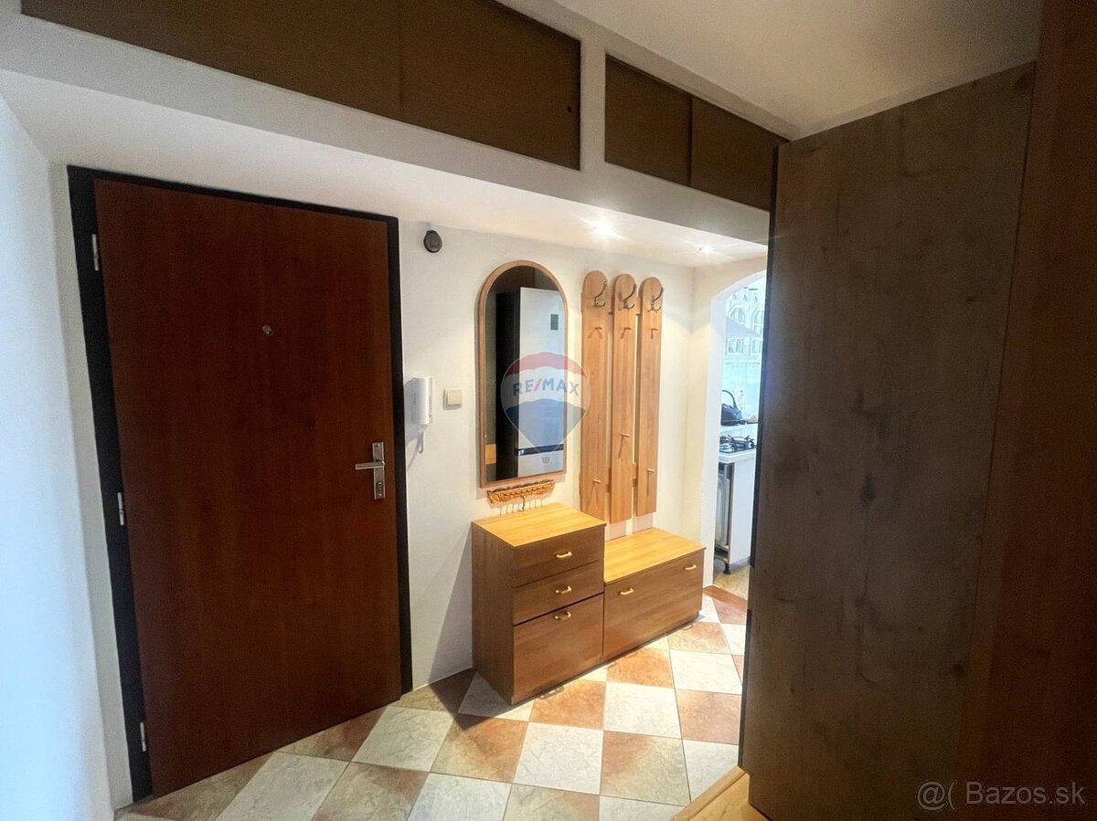 Na predaj 3i byt na ulici 9. mája v Brezne - 10