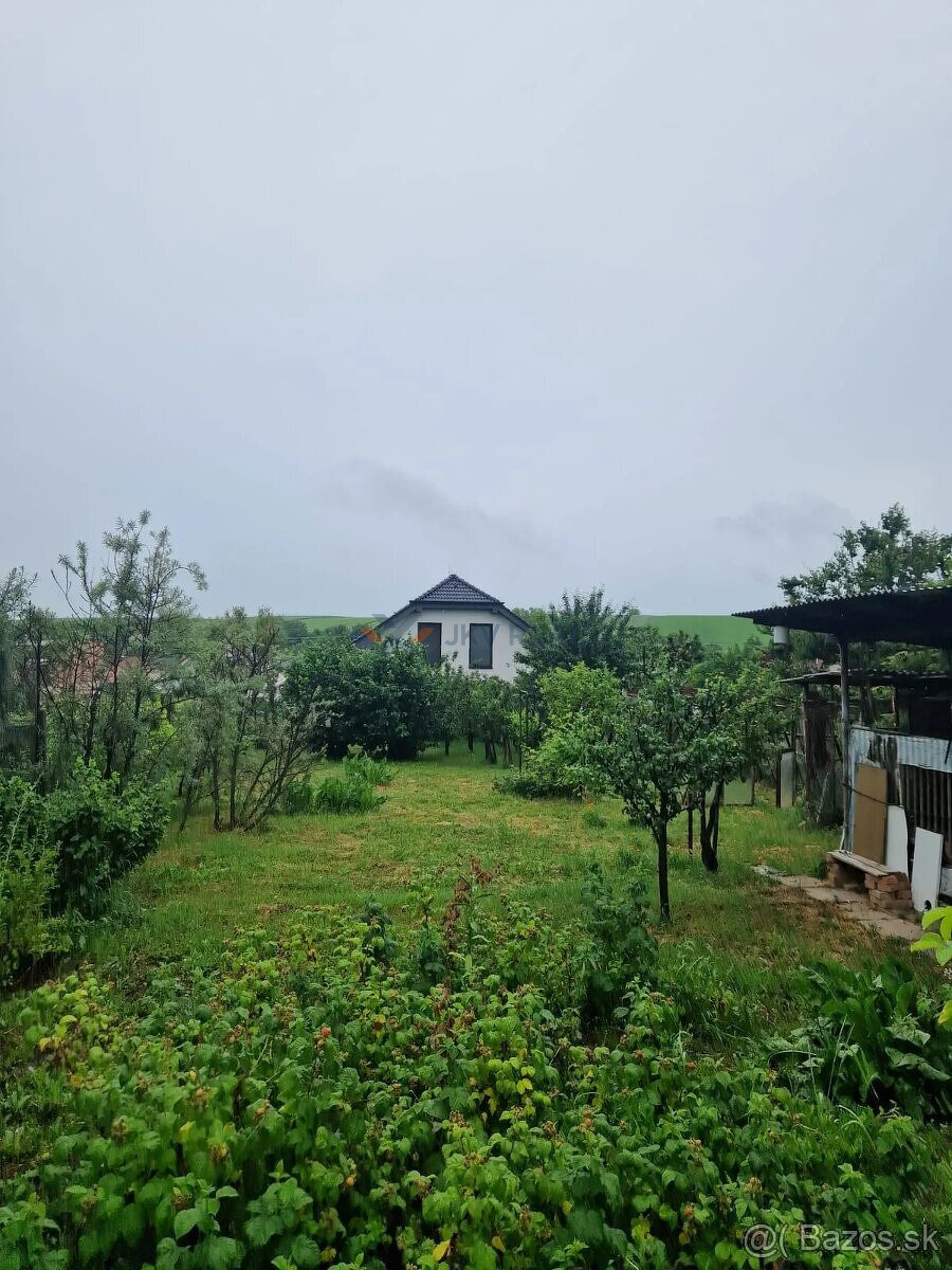 Na predaj 3,5 izbový rodinný dom Veľké Zálužie. - 10