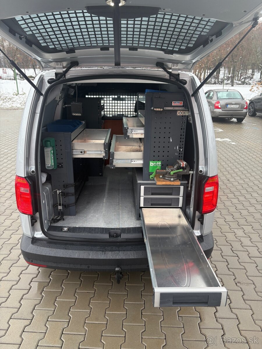 Predám VW Caddy Maxi 1,4 TGI - CNG - 10