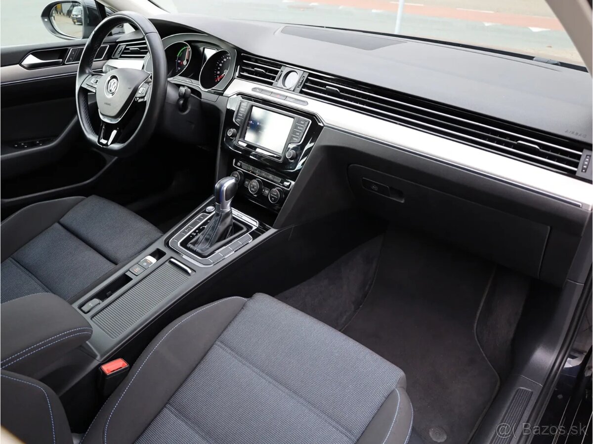 VW Passat GTE B8 Hybrid DSG Top cena - 10