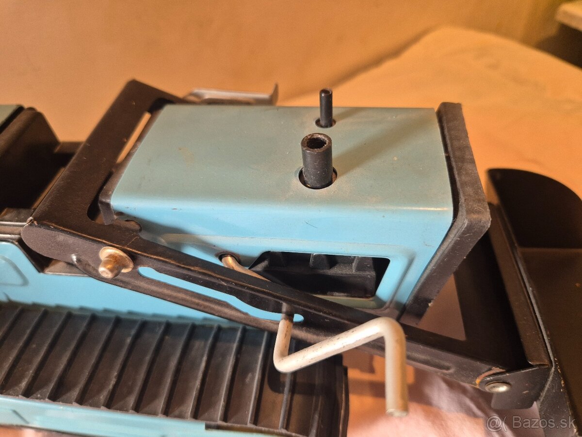 Predam starý Trafo Merkur Universal a Bager. - 10