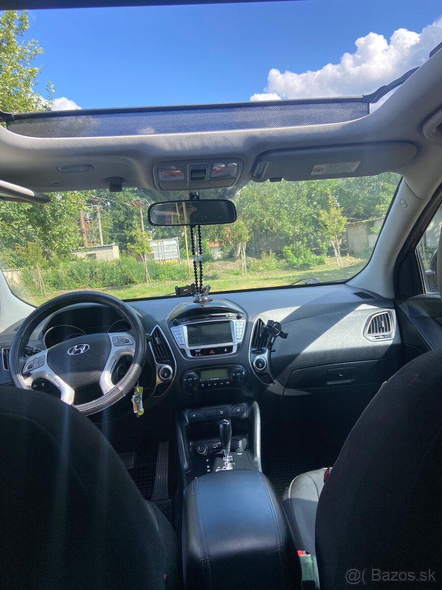 Hyundai IX35 2010r,257000 km - 10