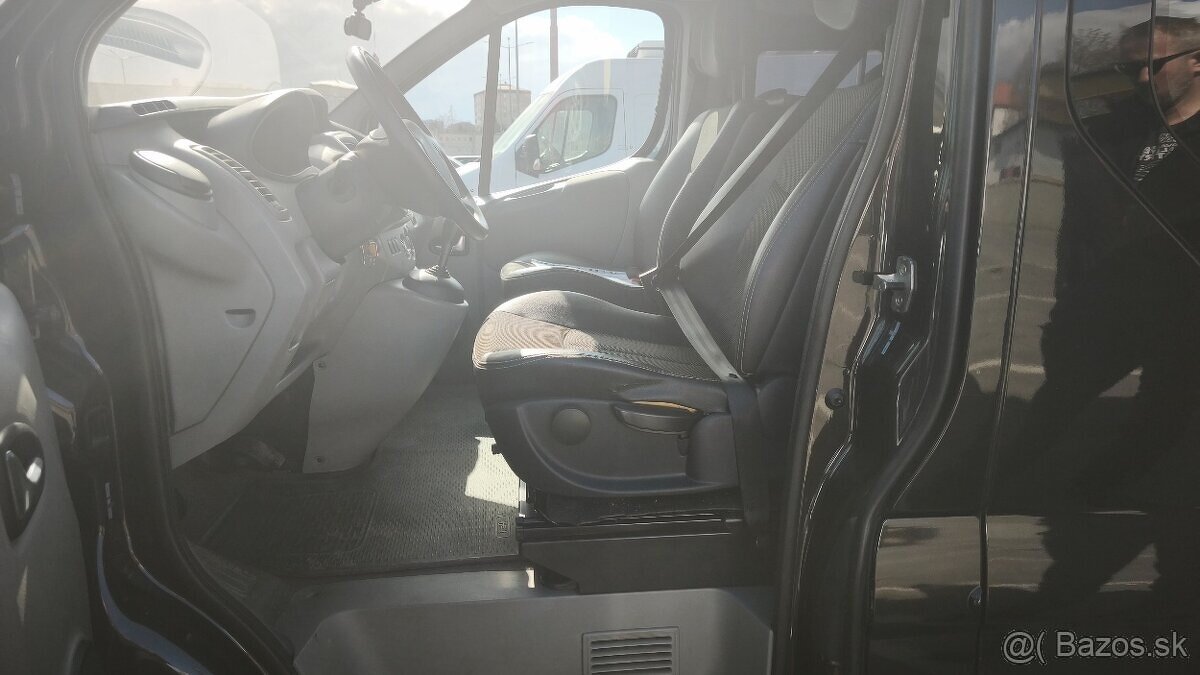 Renault Trafic evado 2 - 10
