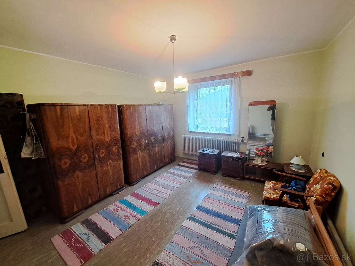 Kompletný interiér zo staršieho domu - 10