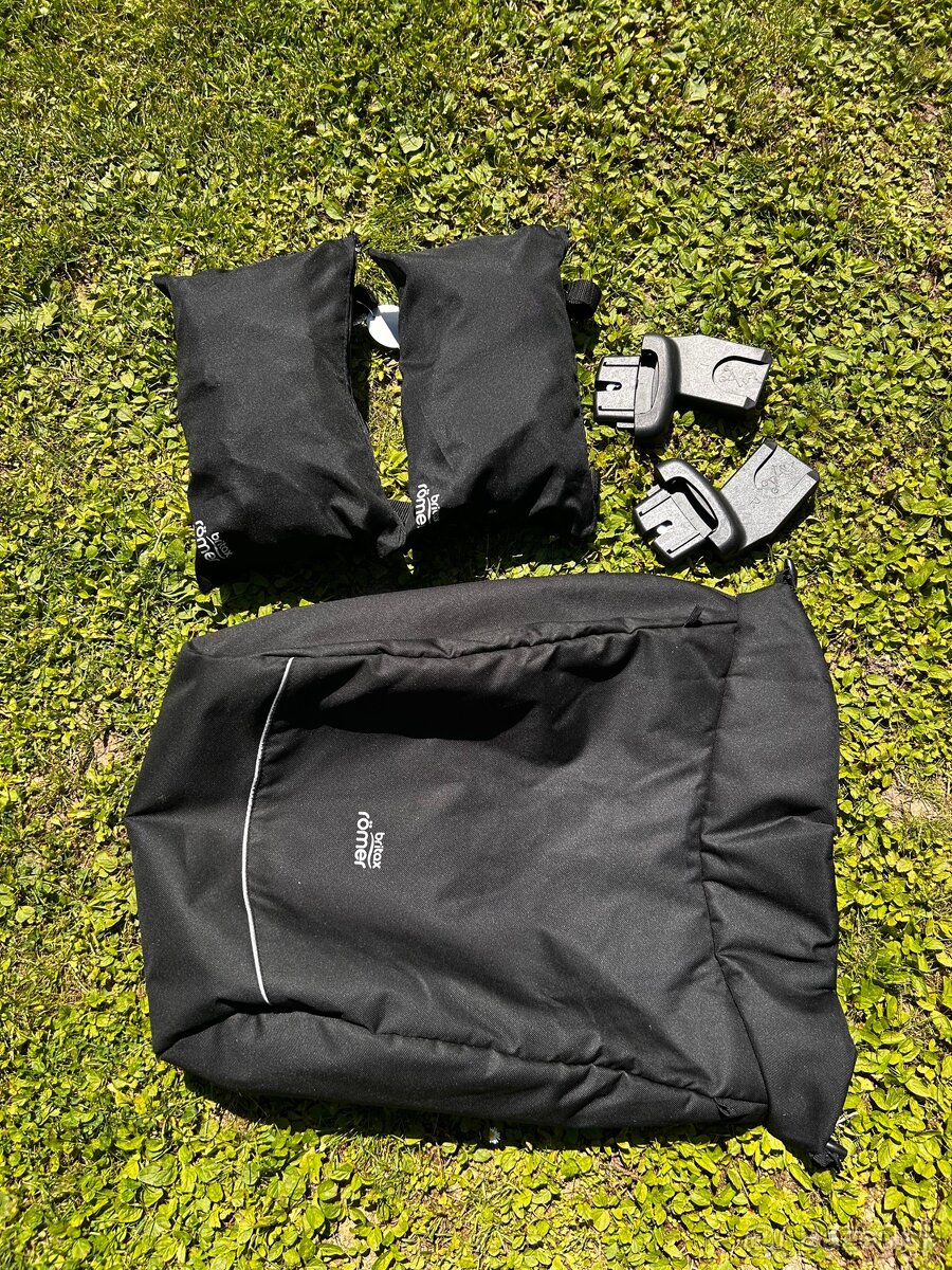 Dvojkombinácia Britax Romer Smile 3 + autosedačka - 10
