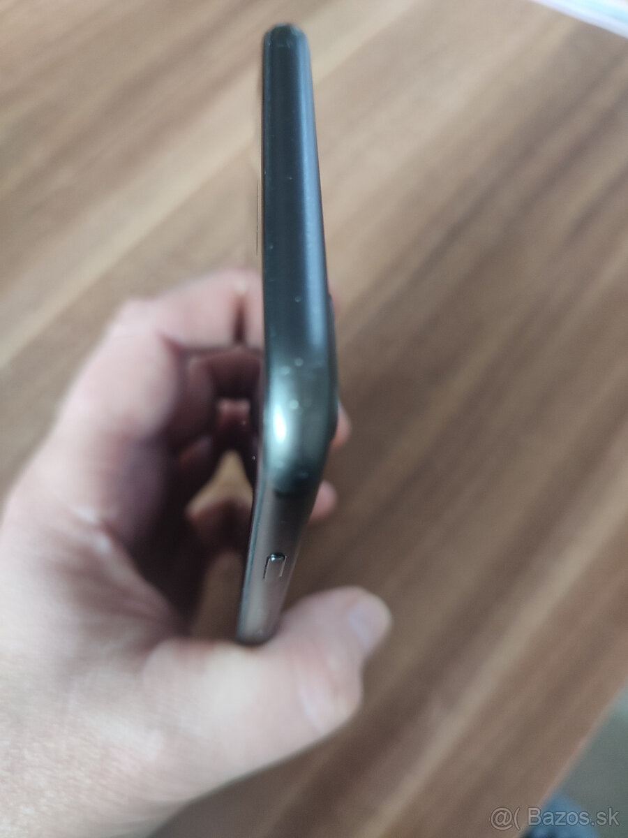 iPhone 8 plus 256GB čierny - 10