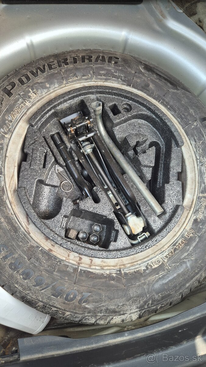 Škoda Octavia 2 1.9TDI 77kw Rozpredam - 10