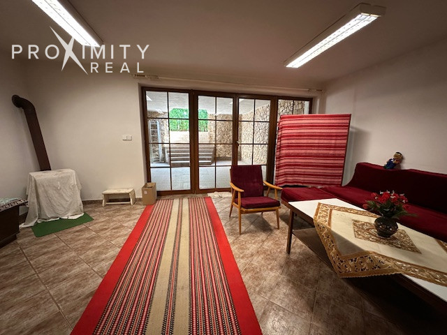 Priestranný dom vhodný na podnikanie sídlo firmy - 10