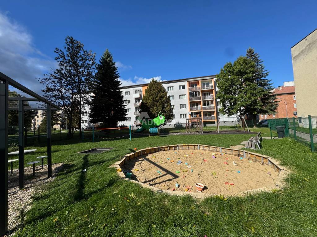 REZERVOVANÉ: 1i byt; 42,23 m2; SVIT; Jilemnického; 85.000 € - 10