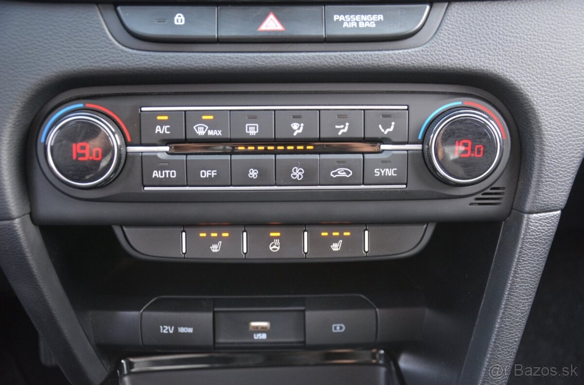 KIA Ceed 1.6 CRDi, GOLD, automat, SR voz, 1. majiteľ - 10