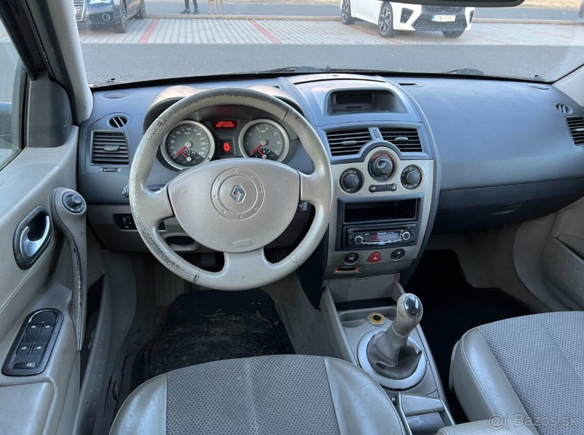 Renault Megane 1.6i 16V 83kw STK 3/2027 - 10