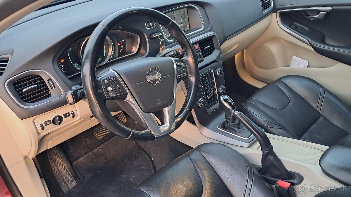 Volvo V40 2014, 1.6 Diesel, automat - 10
