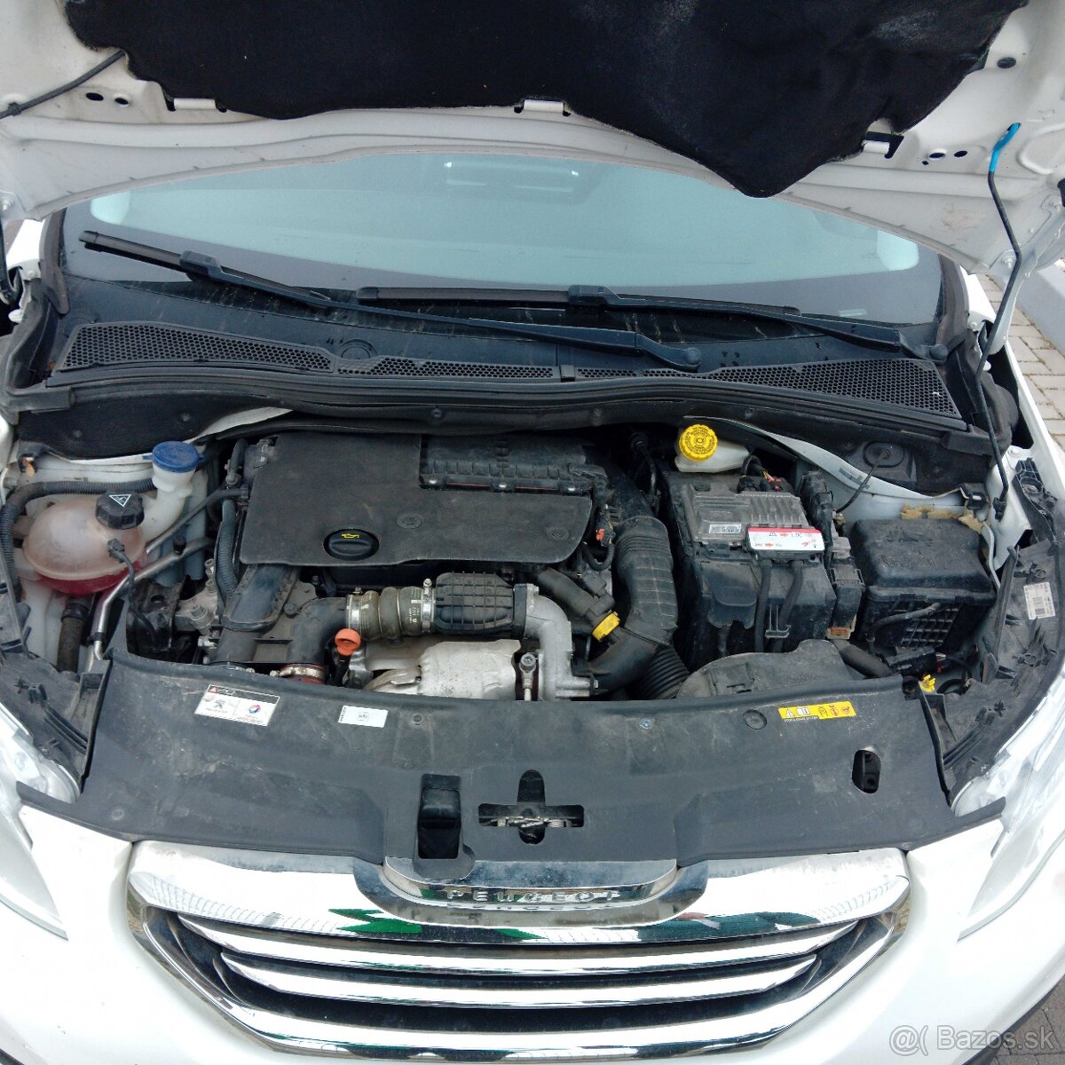 PEUGEOT 2008 1.6 HDI MANUÁL 73kW - 10