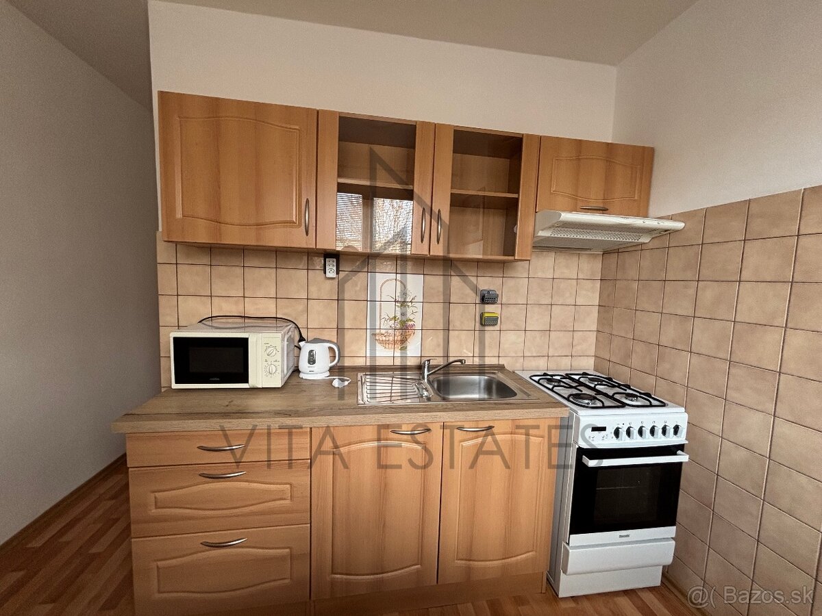 🏢 Prenájom 2-izbového bytu v centre Prievidze - 10