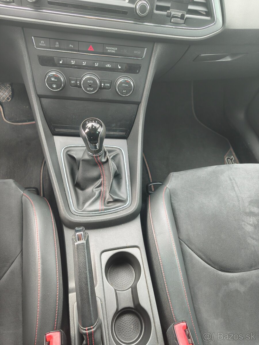 SEAT Leon FR 2.0 TDI 110kW - 10