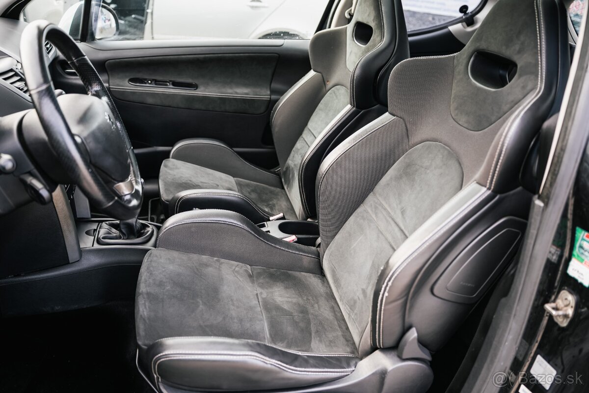 Peugeot 207 RC 1.6T - 10