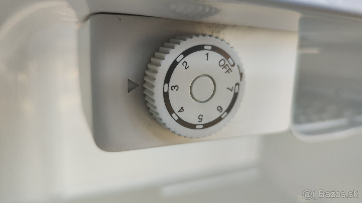 Mini chladnička Daewoo FR-061 - 10