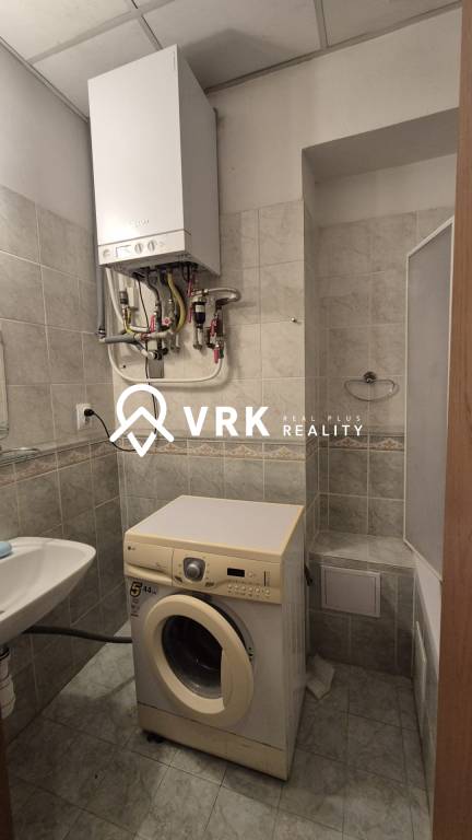 2 IZBOVÝ BYT, ALŽBETINA, KOŠICE - STARÉ MESTO - 10