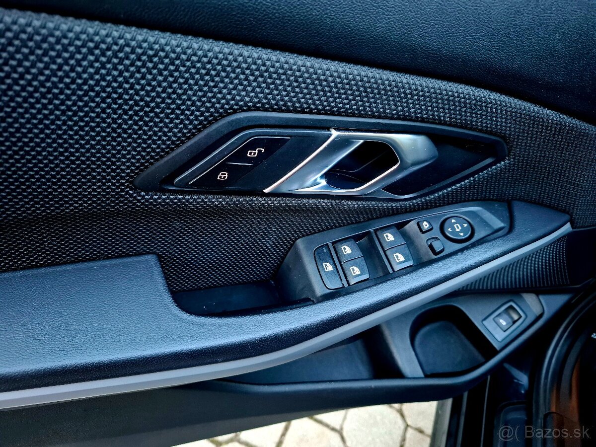 BMW Rad 3 Touring 318d mHEV AT - 10