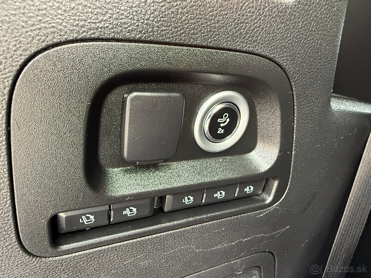 Ford S-MAX 2.0 TDCI ECOBLUE Automat 7 miestny odpočet DPH - 10