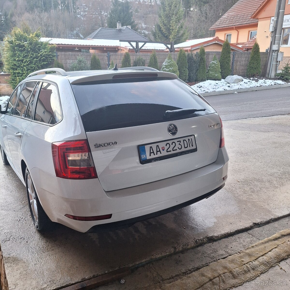 Predam skoda octavia 3 1,6tdi 85kw. r.v.2017 - 10