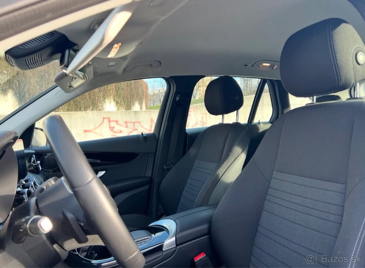 Mercedes Benz GLC220d 4Matic - 10