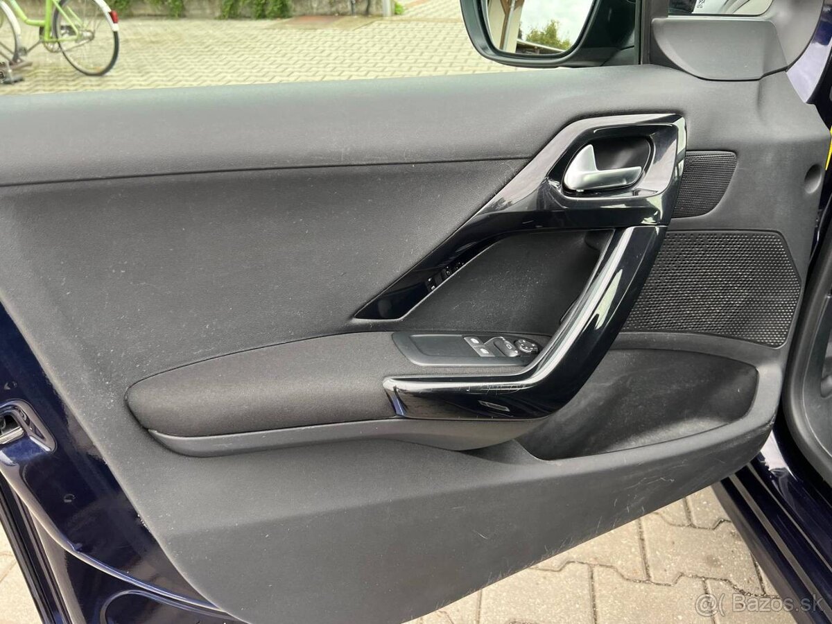 Peugeot 208 1.2 PureTech Active E6.2 - 10