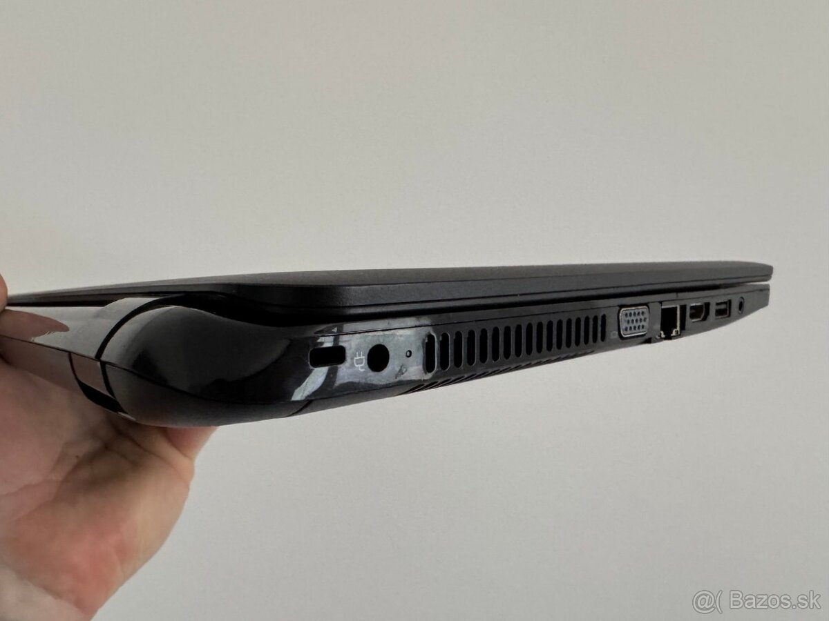 HP, nová batéria,Čistý Windows 10 PRO,Word,Excel,Pp...2024 - 10