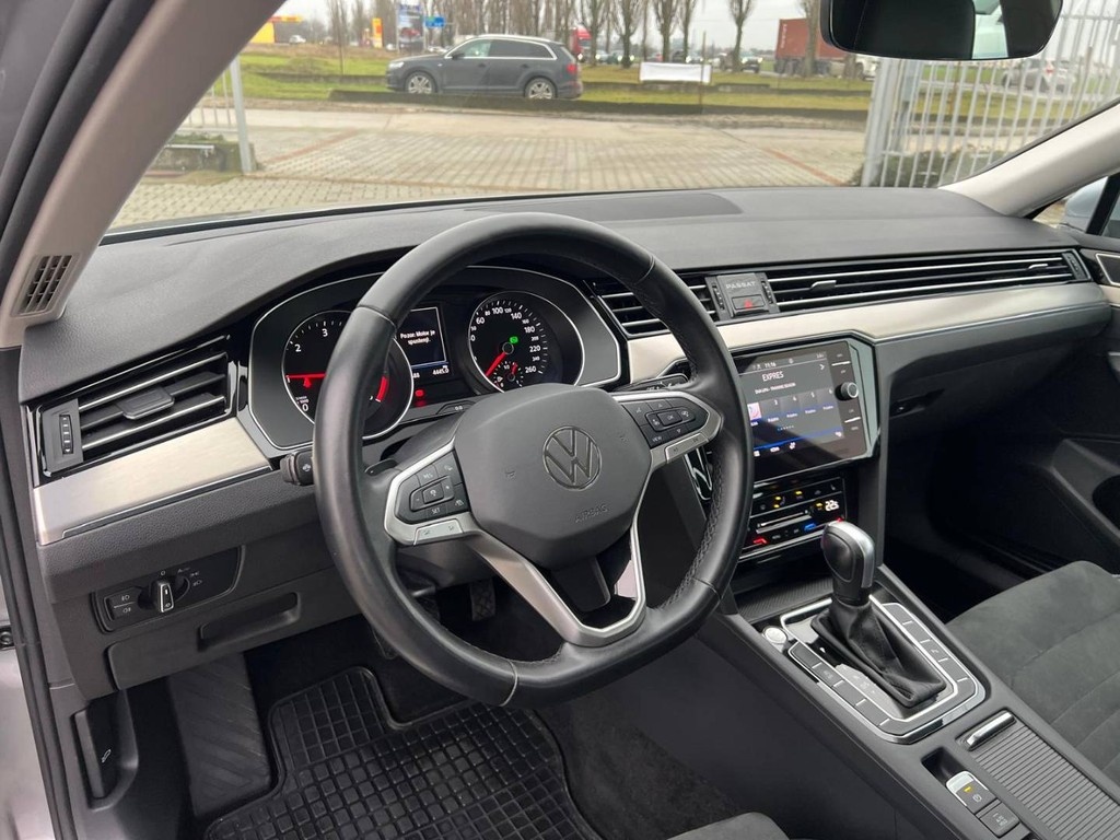 Volkswagen Passat 2.0 TDI Elegance DSG - 10
