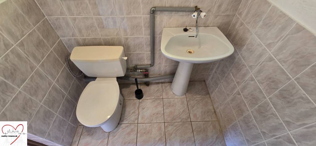 Murovaná chata pod lesom, Píla - 10