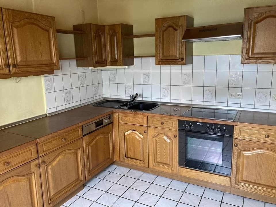 Masívna kuchynská linka z Nemecka so spotrebičmi - 10