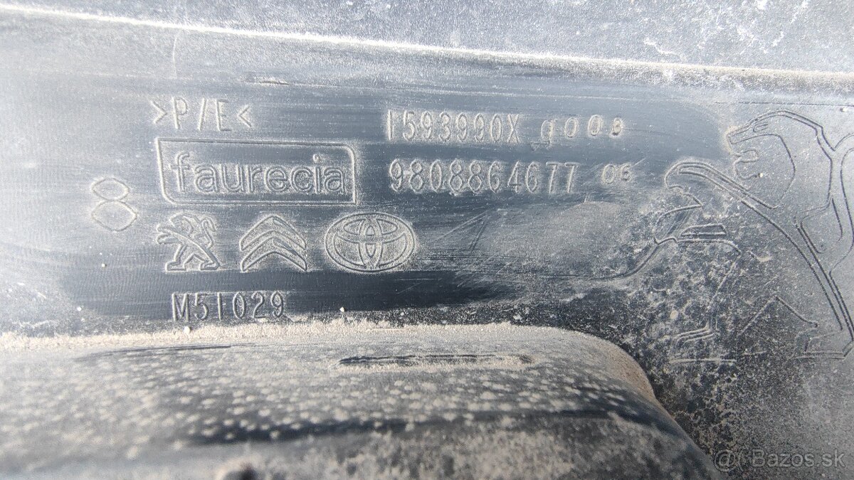 Proace Traveller Jumpy Vivaro Sprinter - Zadny roh naraznik - 10