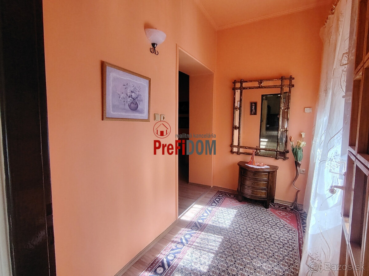 PREDAJ priestranný 5 izbový rodinný dom v meste Šurany. - 10