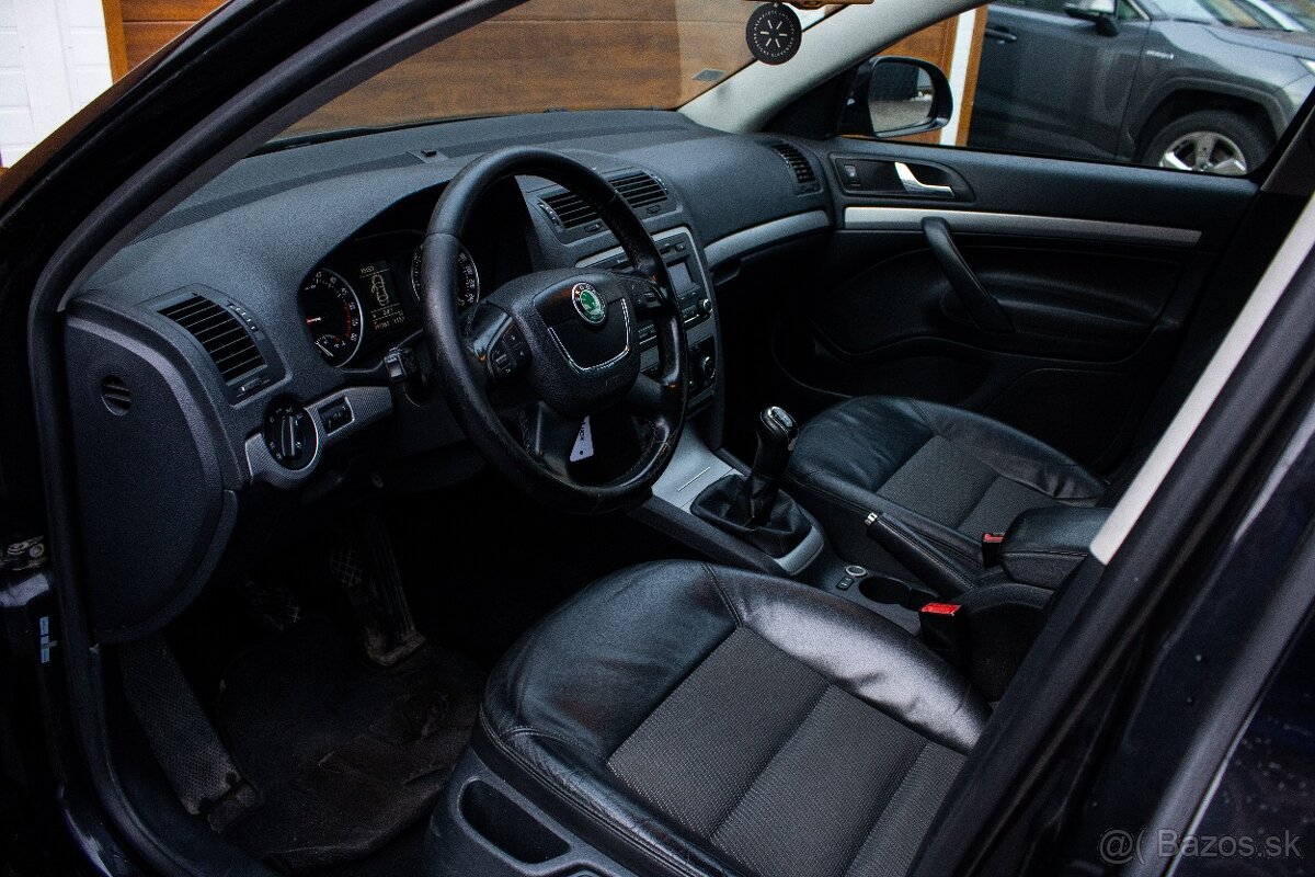 Škoda Octavia Combi 2011 1.6 TDI 77kW - 10