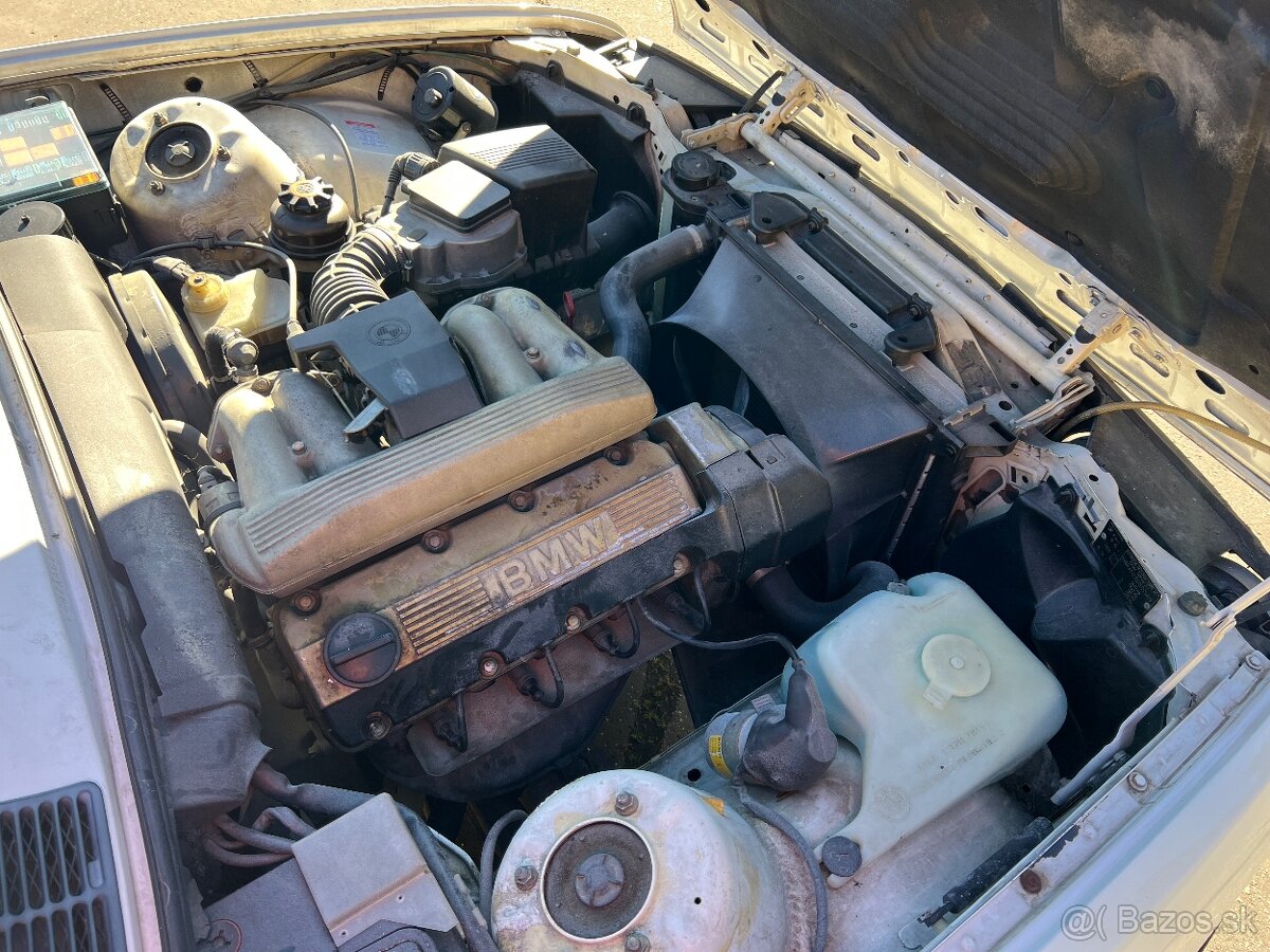 BMW E30 Touring 318i (1990) – Alpinweiss – originálny stav - 10