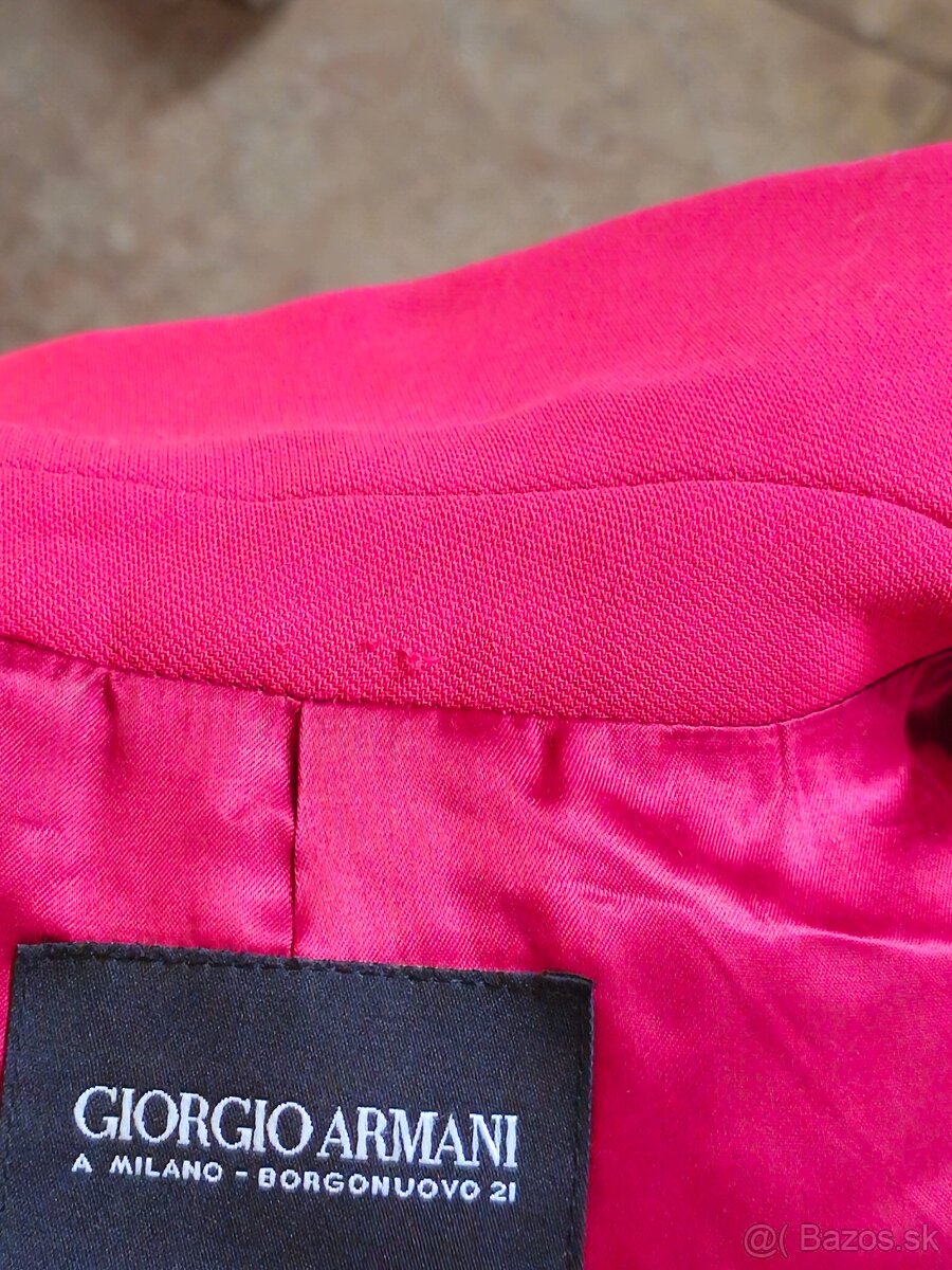 Krasny kabát Giorgio Armani - 10