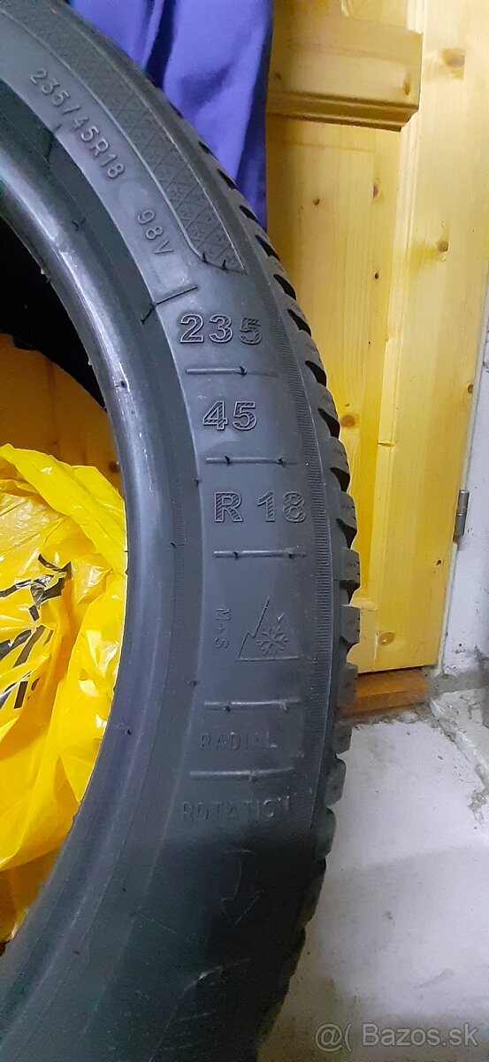 Kleber 235/45 R18 Kleber Krisalp zimnú . - 10