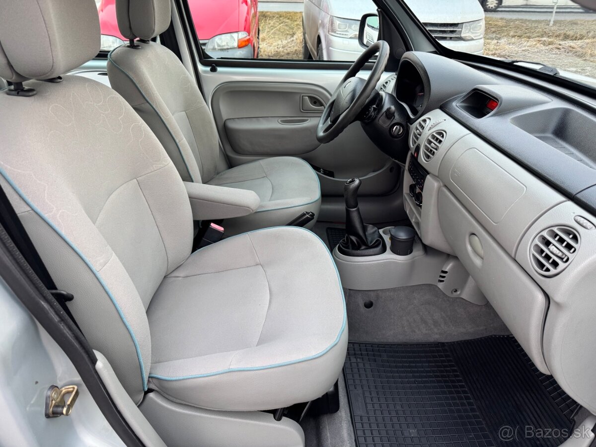 Renault Kangoo 1,5 Dci 5 míst 1. majitel - 10