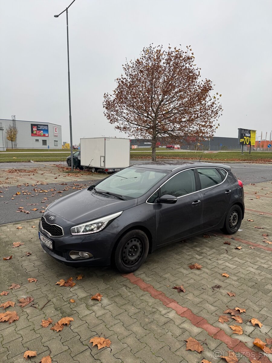 Predám Kiu Ceed 2012, 1.6 Turbo diesel, 96 kW. - 10