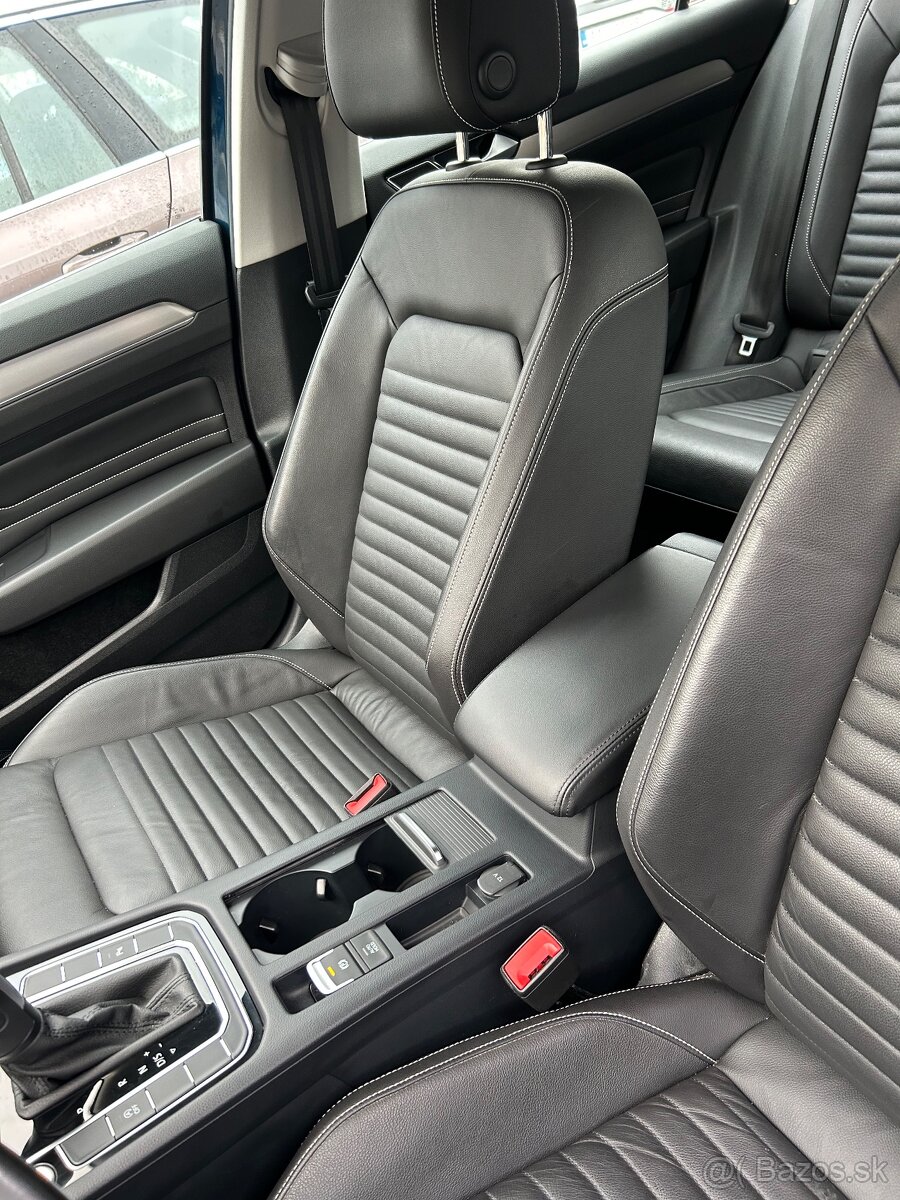 Volkswagen Passat - 10