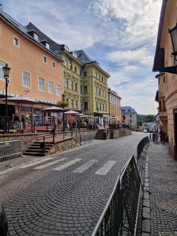 Predaj: Apartmán 48 m2, v centre Banskej Štiavnice - DIVNÁ P - 10